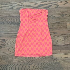 superdown Strapless Pink & Orange Wavy Mini Dress